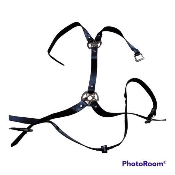 Gothic bondage leather harness/belt - Picture 6 of 6